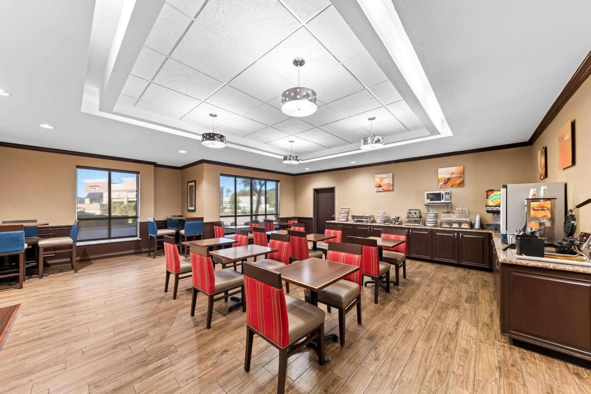 Comfort Inn & Suites Near Lake Lewisville Corinth Экстерьер фото