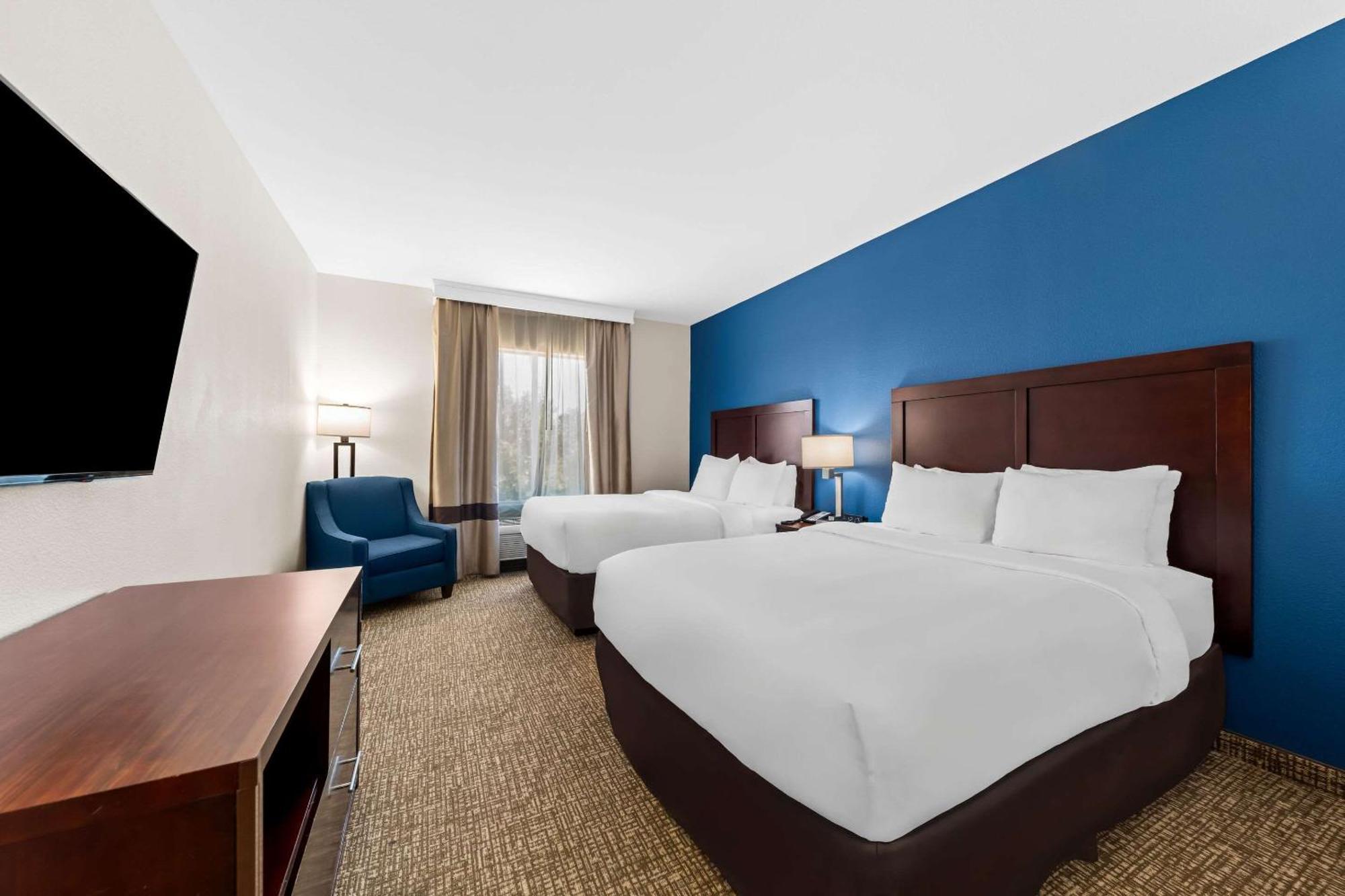 Comfort Inn & Suites Near Lake Lewisville Corinth Экстерьер фото