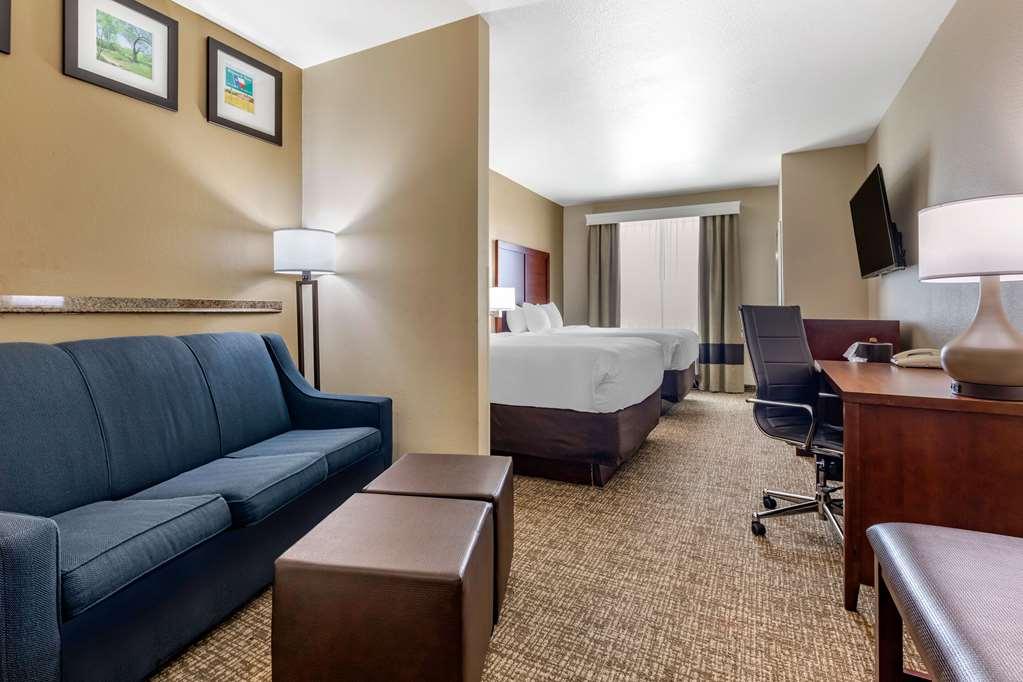 Comfort Inn & Suites Near Lake Lewisville Corinth Номер фото